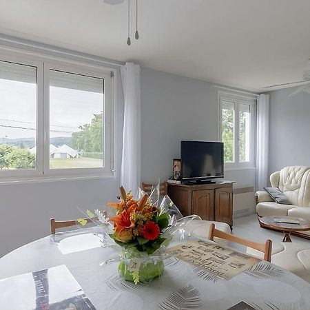 Апартаменти Lumineux, Bien Situe Et Tres Calme + Parking Prive Ле-Бюґ Екстер'єр фото