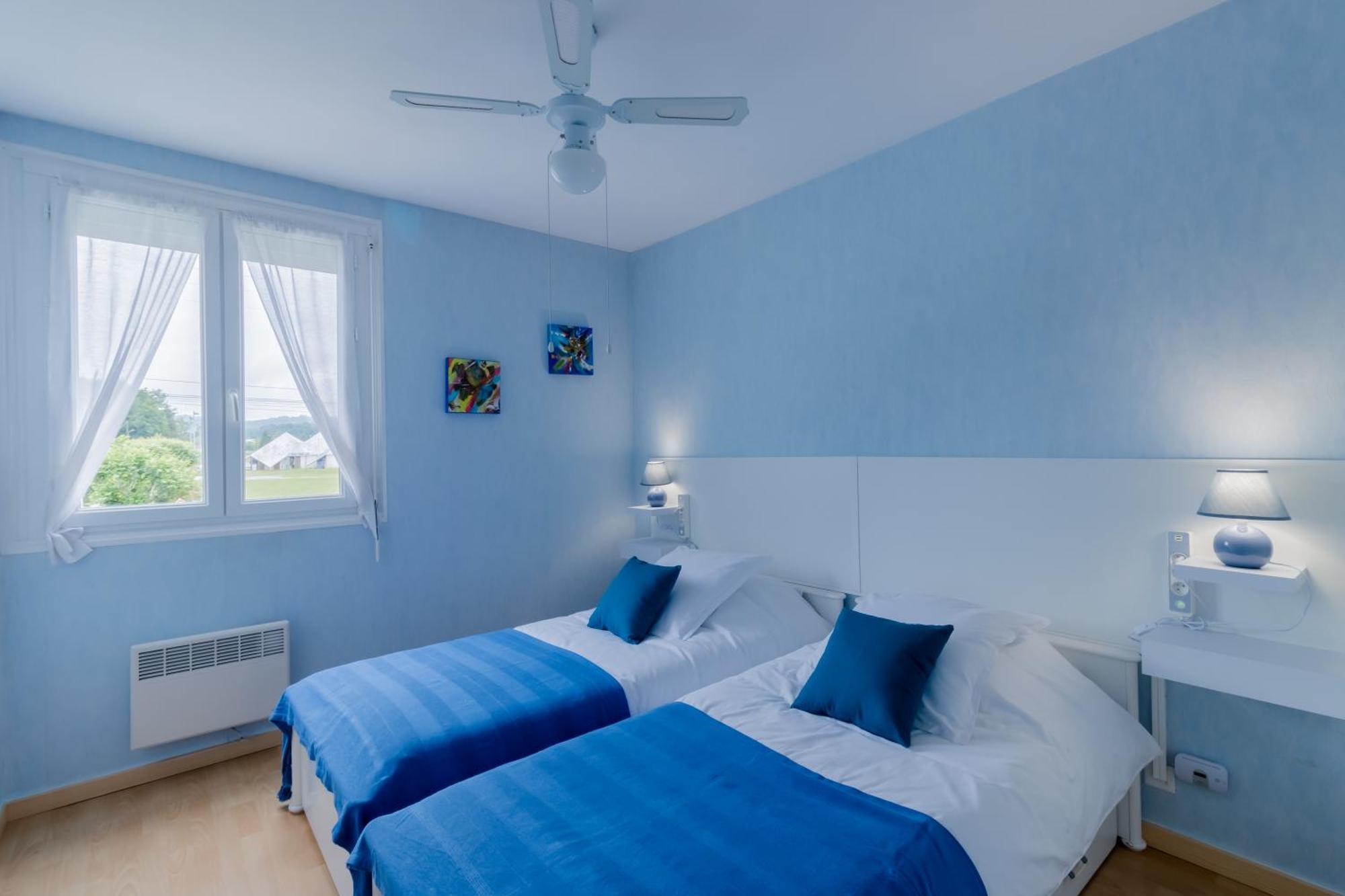 Апартаменти Lumineux, Bien Situe Et Tres Calme + Parking Prive Ле-Бюґ Екстер'єр фото